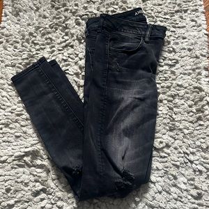 American Eagle Super Stretch Ripped Black Jeggings Size 6